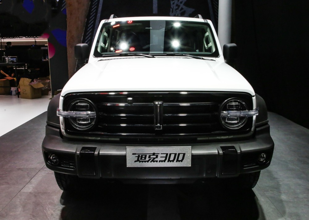 几乎相同的外观和内饰设计,并且在核心技术方面也几乎和哈弗品牌相同